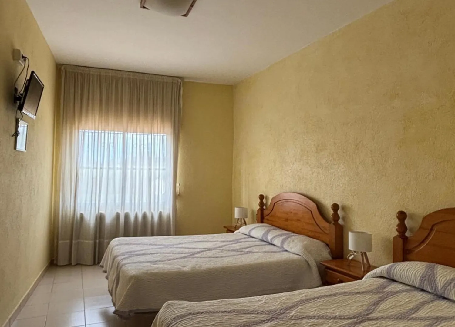 Pensio L'Avi Pep Guest House Saus 3*,  Spain