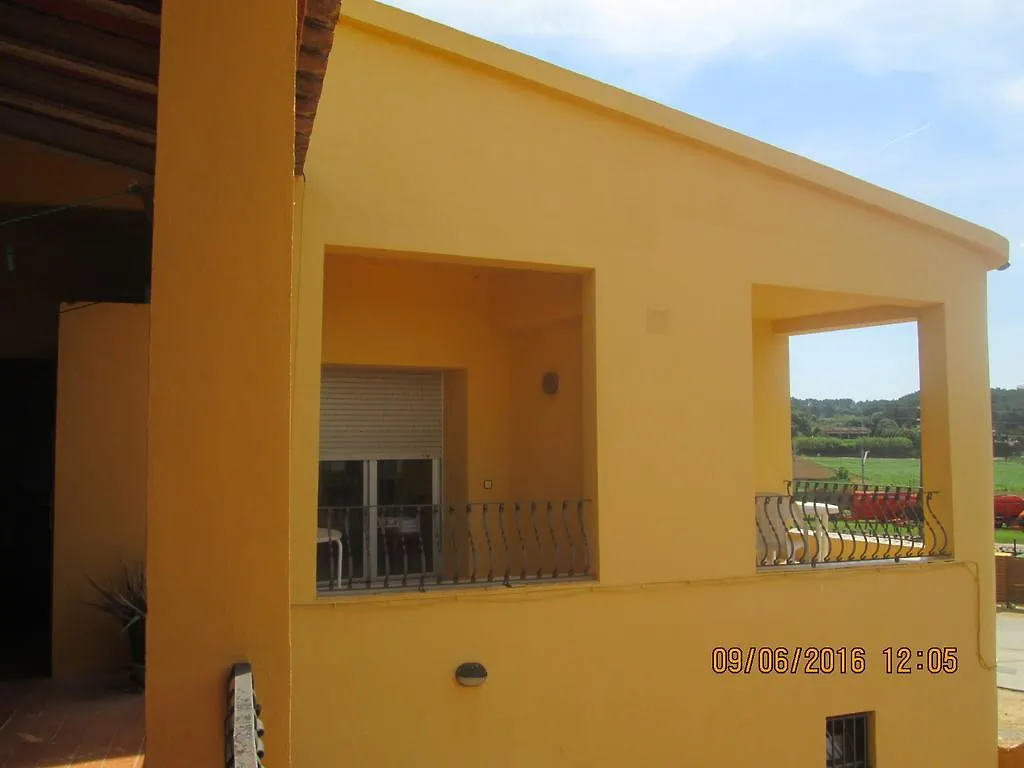 Pensio L'Avi Pep Guest House Saus