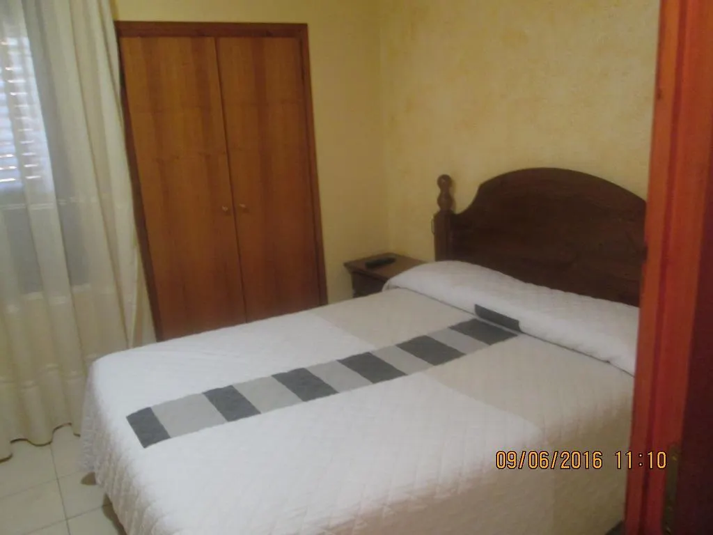 ***  Pensio L'Avi Pep Guest House Saus Spain