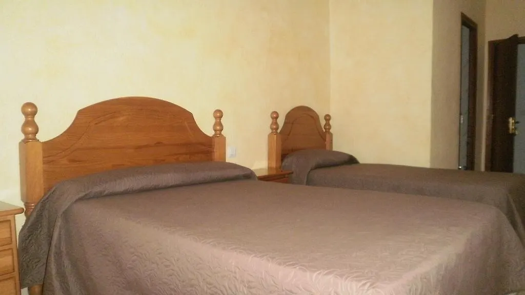 Pensio L'Avi Pep Guest House Saus Spain
